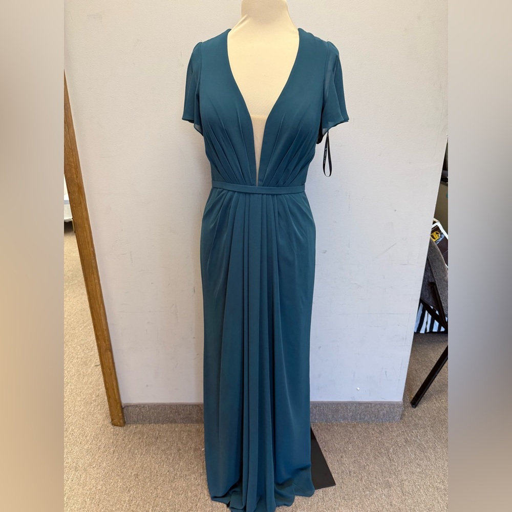 Elegant Teal Evening Gown